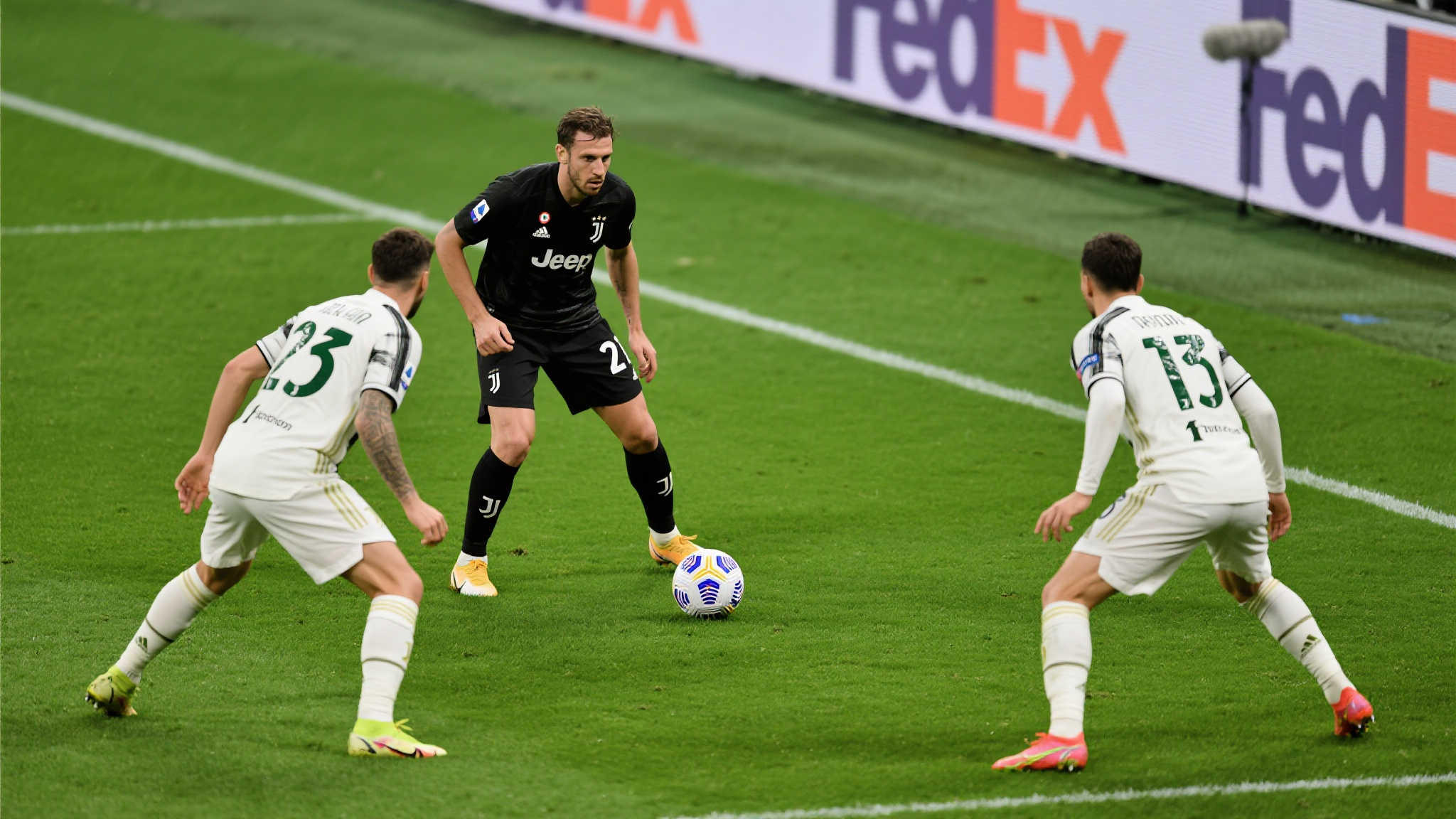 西蒙尼:巴黎上次表现更出色,我们需全力以赴抓住机会 西蒙尼:巴黎上次表现更出色,我们需全力以赴抓住机会